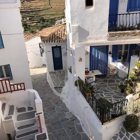 ένα όμορφο σπίτι στον οικισμό της δρυοπιδας