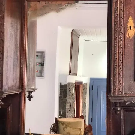 ένα όμορφο σπίτι στον οικισμό της δρυοπιδας