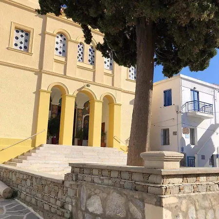 ένα όμορφο σπίτι στον οικισμό της δρυοπιδας